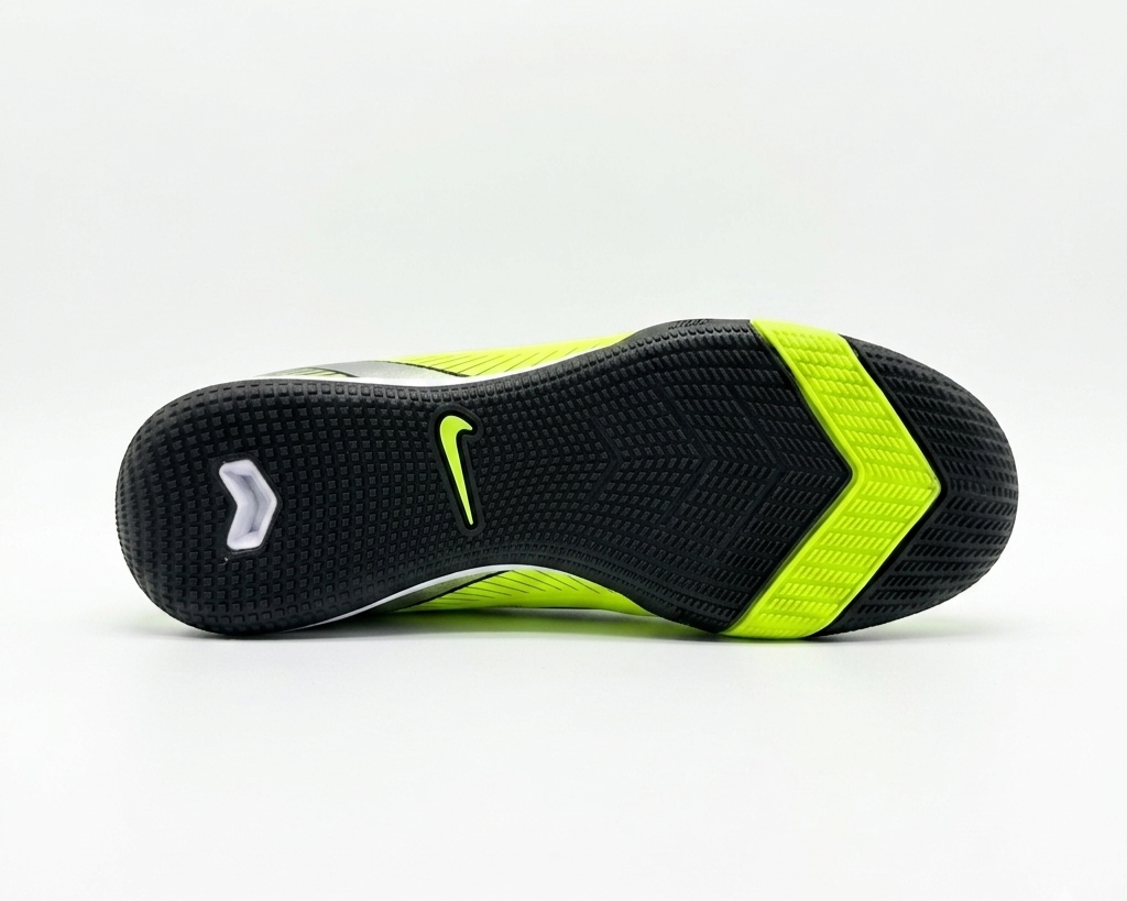 Mercurial Vapor 16 Futsal Boots Performance